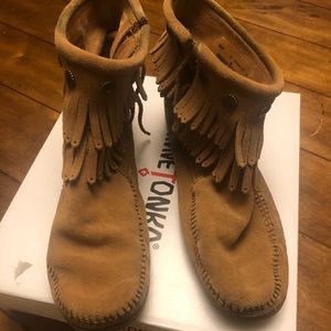 Minnetonka double fringe side zip booties